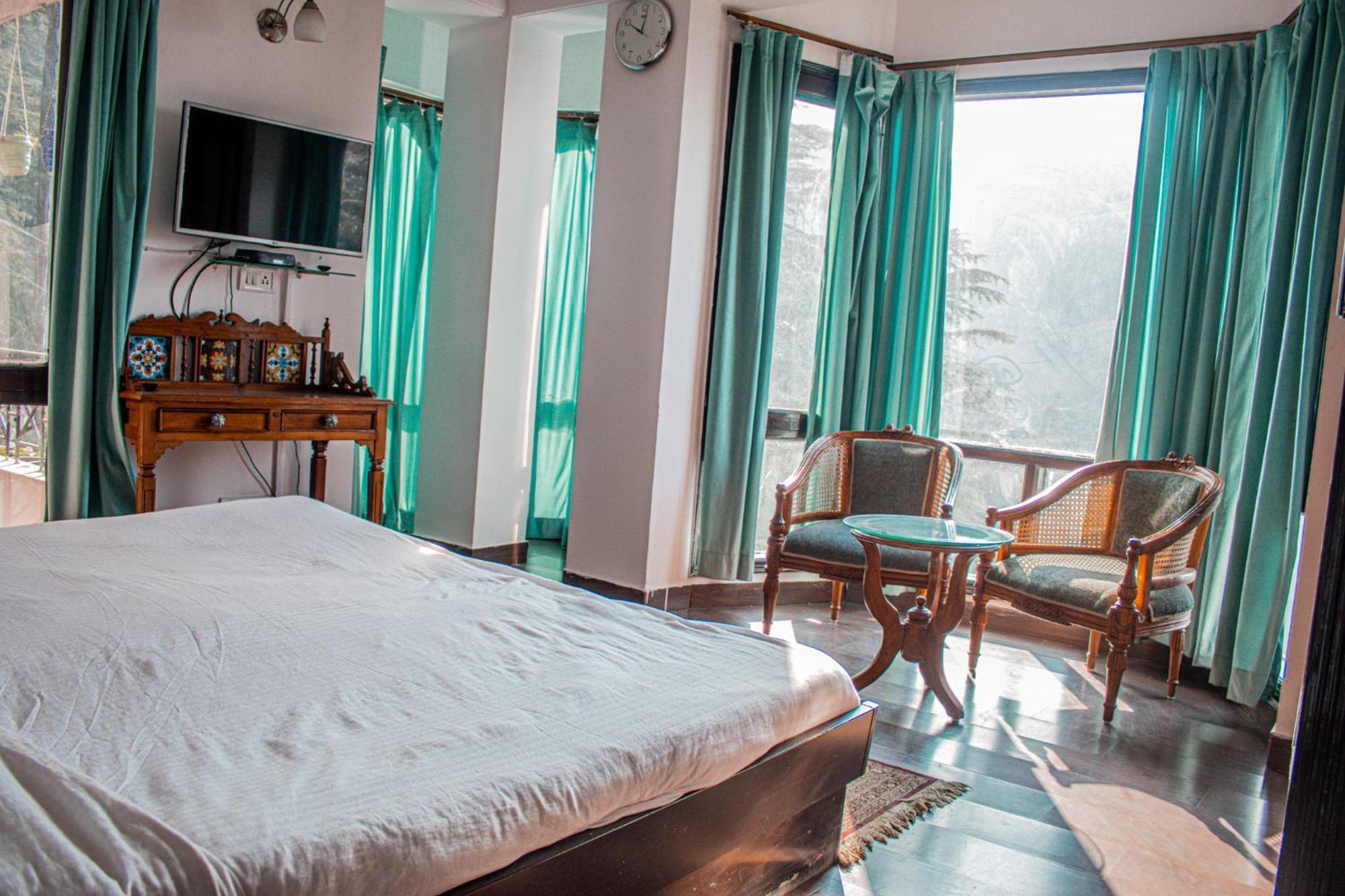 Whispering Pines Villa Shimla Ngoại thất bức ảnh